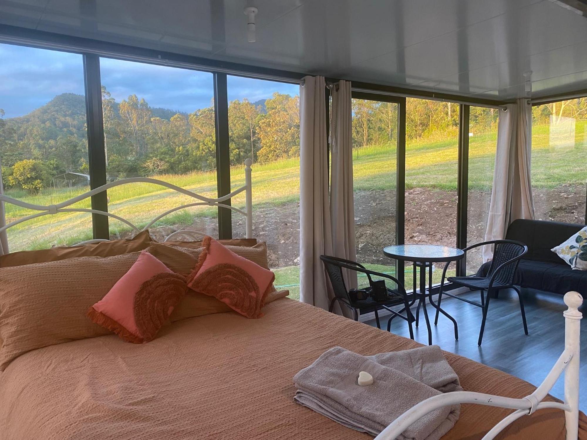 Waterfall Retreat * Nimbin